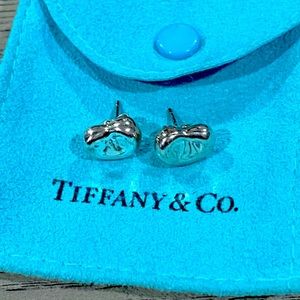 Tiffany & Co. Elsa Peretti bean earrings
